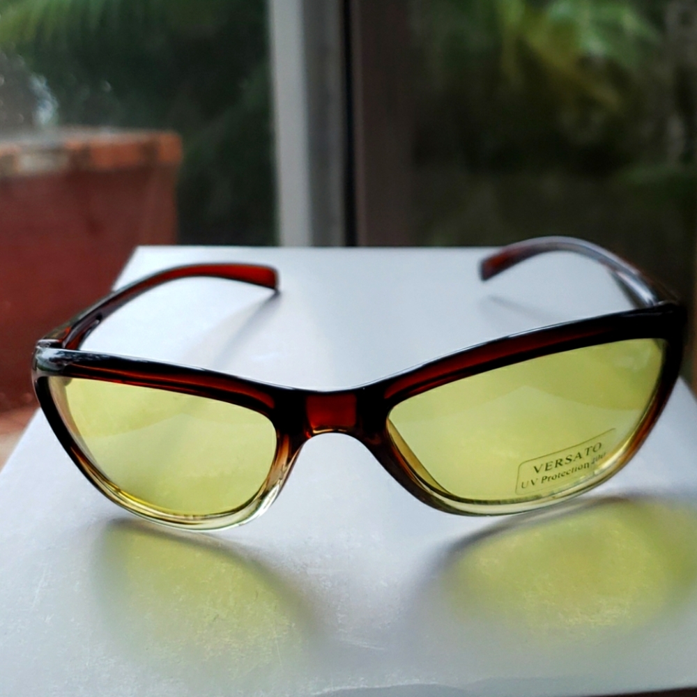 Unisex 🟡 fashion sunglasses Light yellow